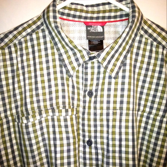 The NORTH FACE Poplin Plaid Button up Shirt Men's Size XLarge - Picture 1 of 9